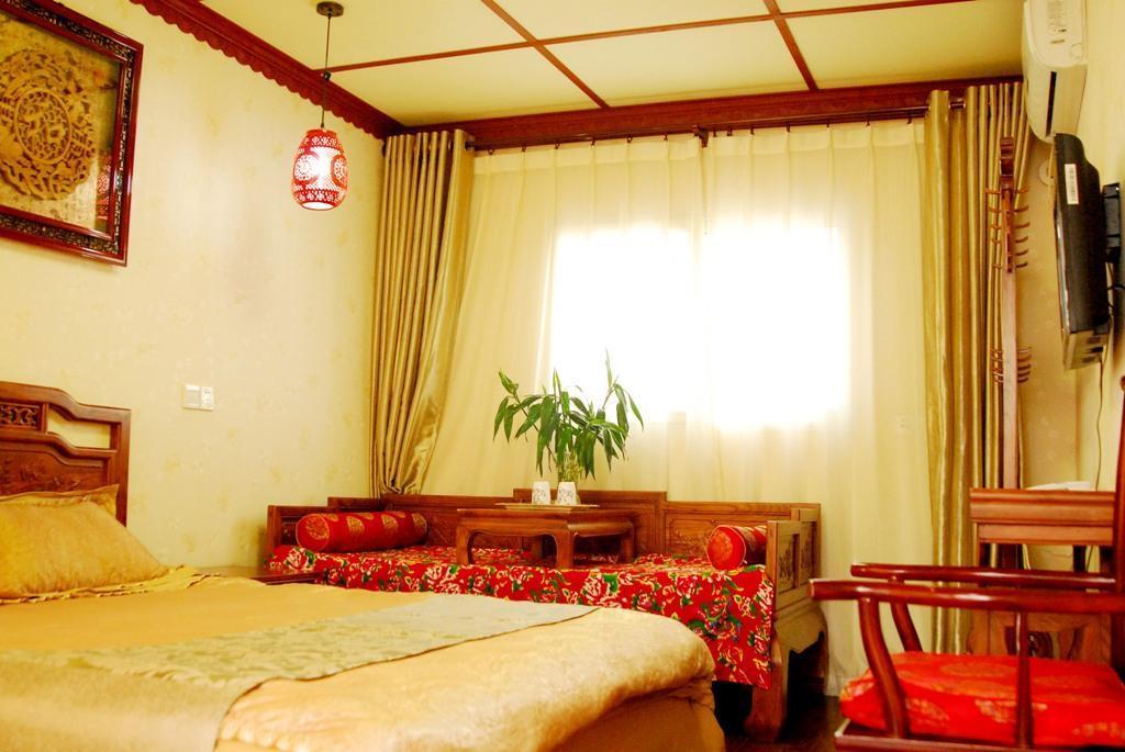 Hotel Happy Dragon Courtyard- Newly Renovated With French Windows, Near Tian'anmen Forbidden City,lama Temple And Heaven Temple, 3minutes Walk From Subway,fluent Speaking With Tourist Sights Tickets Service ,free Coffee &laundry Service Beijing